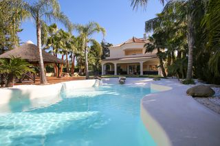 Villa Kalua Costa del Sol Olivers Travels 1