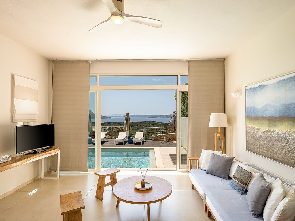 Villa Fire Crete Olivers Travels 03