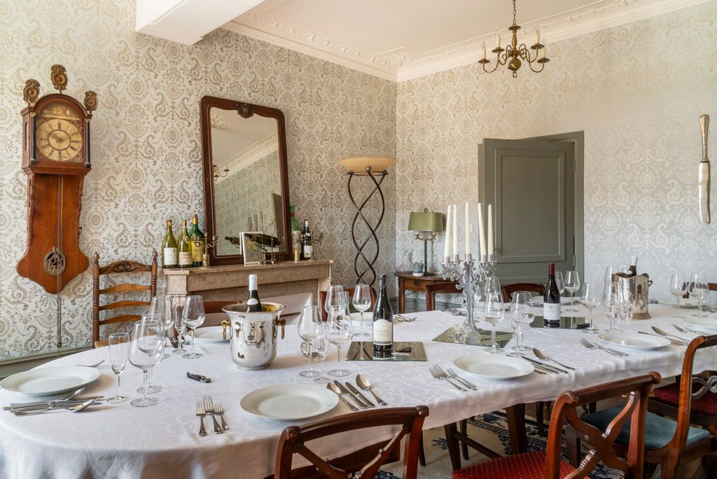 Chateau Cote D Or Burgundy Olivers Travels1  5 