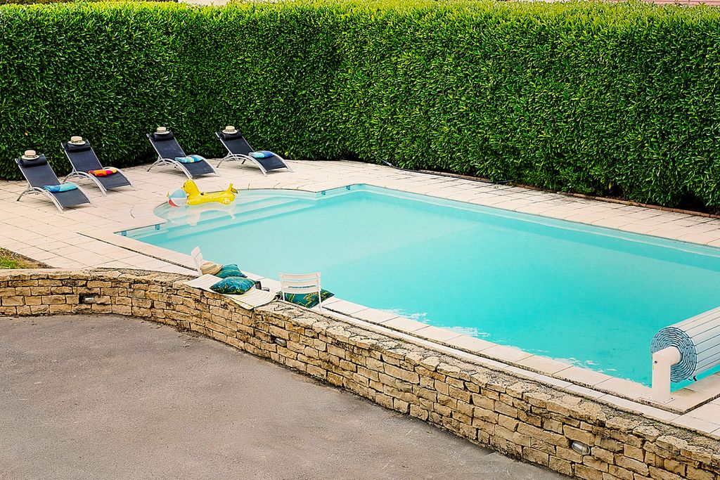 Maison du Marche Burgundy Olivers Travels2