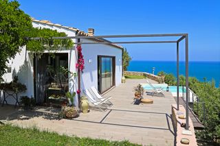 Talia Villa Sicily Olivers Travel1