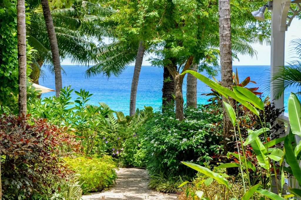 Secret Cove 1 Barbados Olivers Travels 5
