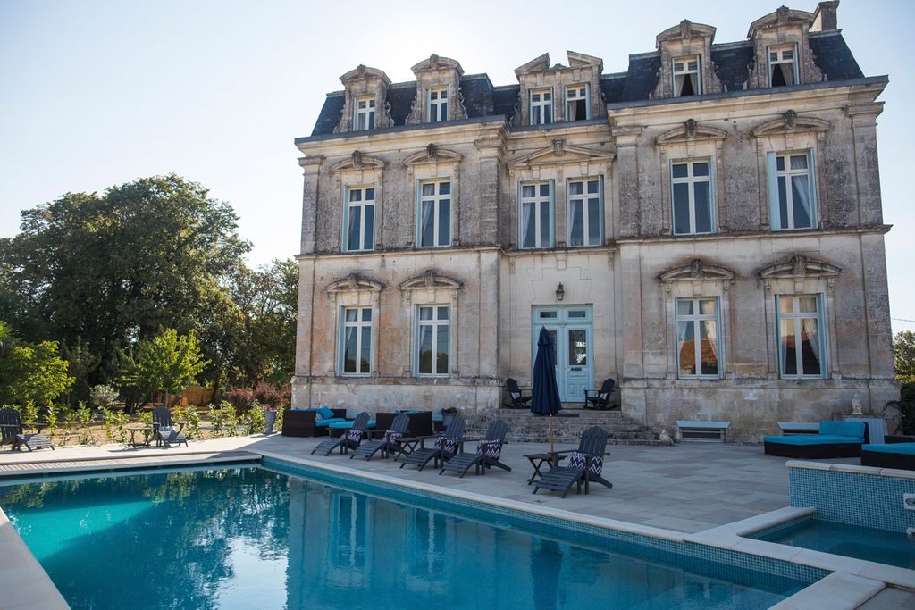 Chateau de la Vie Brittany Olivers Travels 1