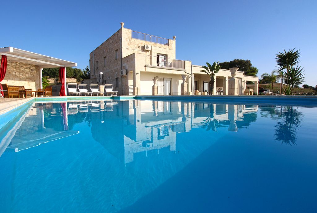 Villa la Ganza Sicily Olivers Travels 1