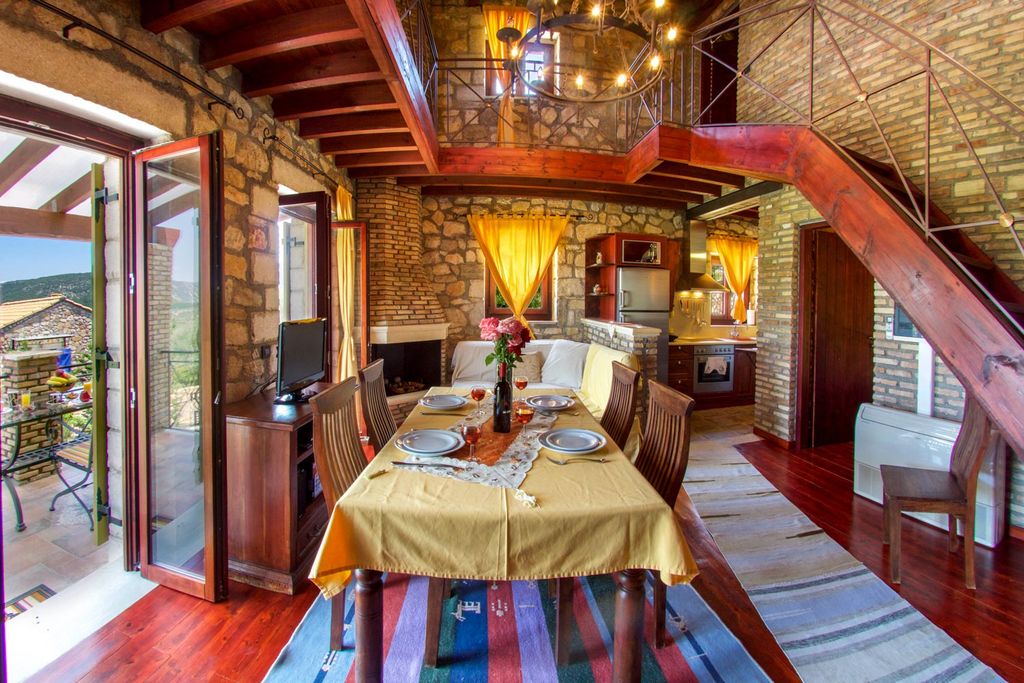 Peacock Villa Ithaca Olivers Travels 03