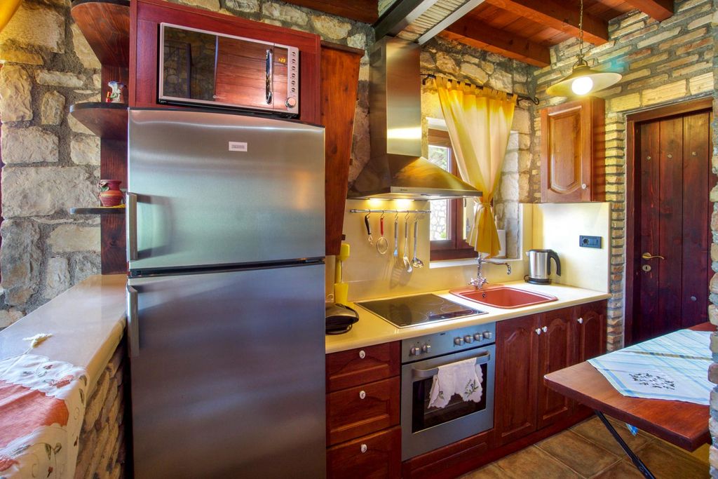 Peacock Villa Ithaca Olivers Travels 04