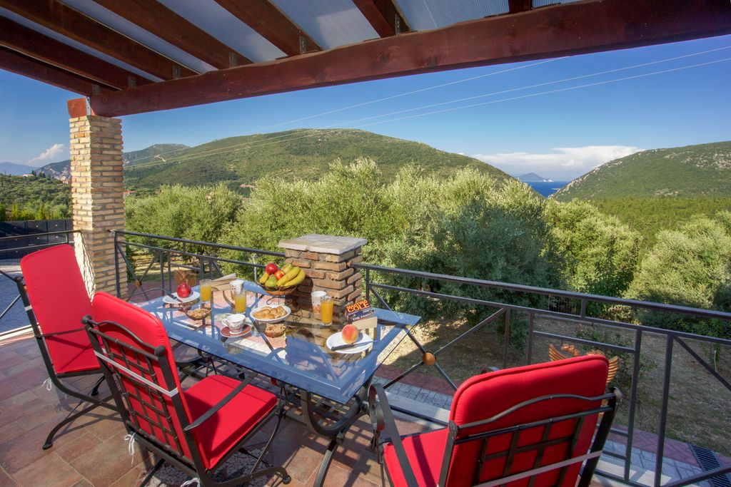 Crimson Villa Ithaca Olivers Travels 05