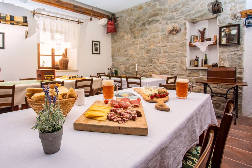 Villa Nicca Dalmatia Olivers Travels4