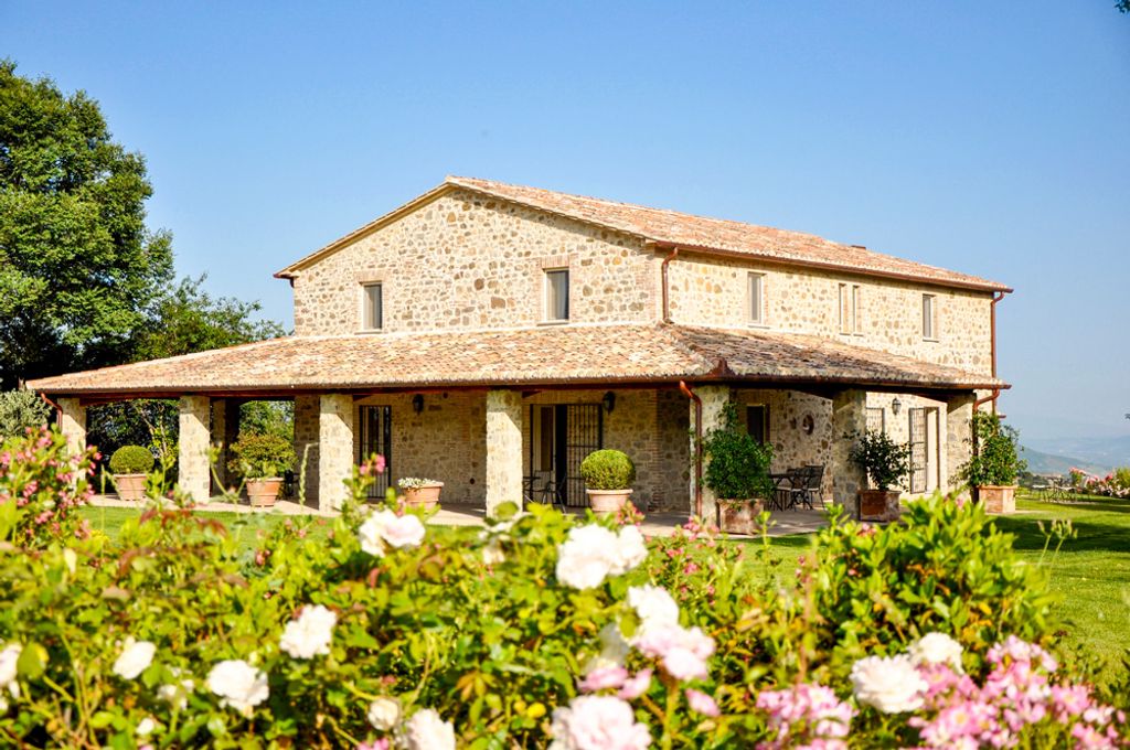 Bisenzio Farmhouse Umbria Olivers Travels5