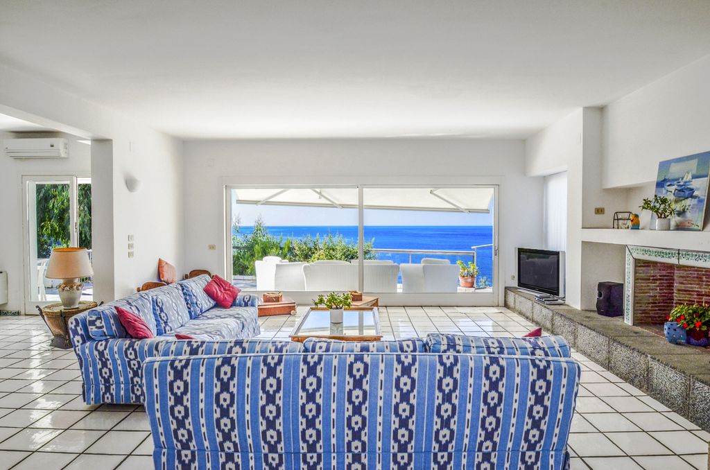 Villa Capitaneria Sorrento Olivers Travels 03
