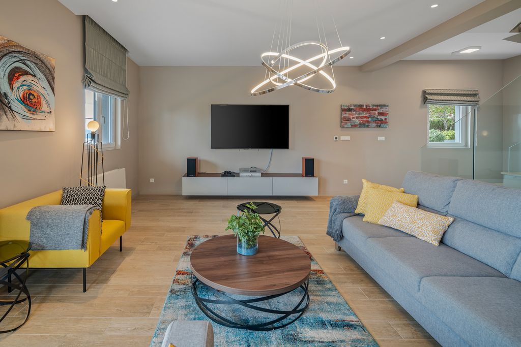 Villa Polly Dalmatia Olivers Travels 003