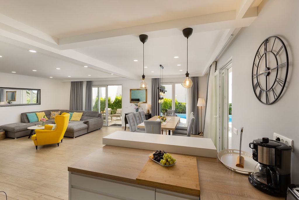 Villa Damon Dalmatia Coast Croatia OliversTravels 5