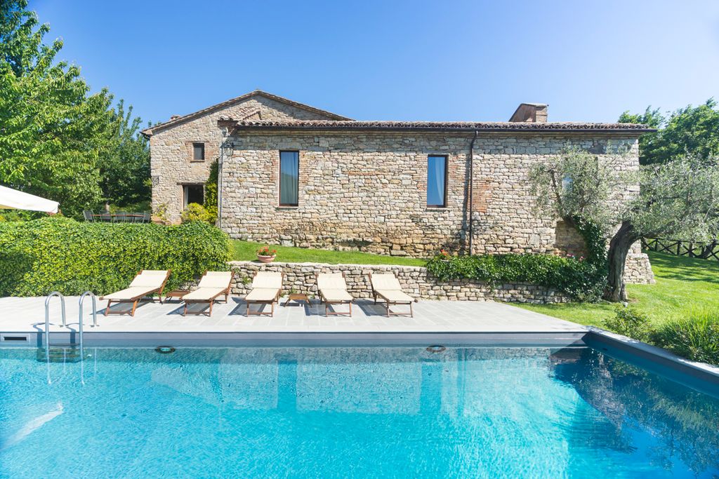 Villa Savini Umbria Olivers Travels7