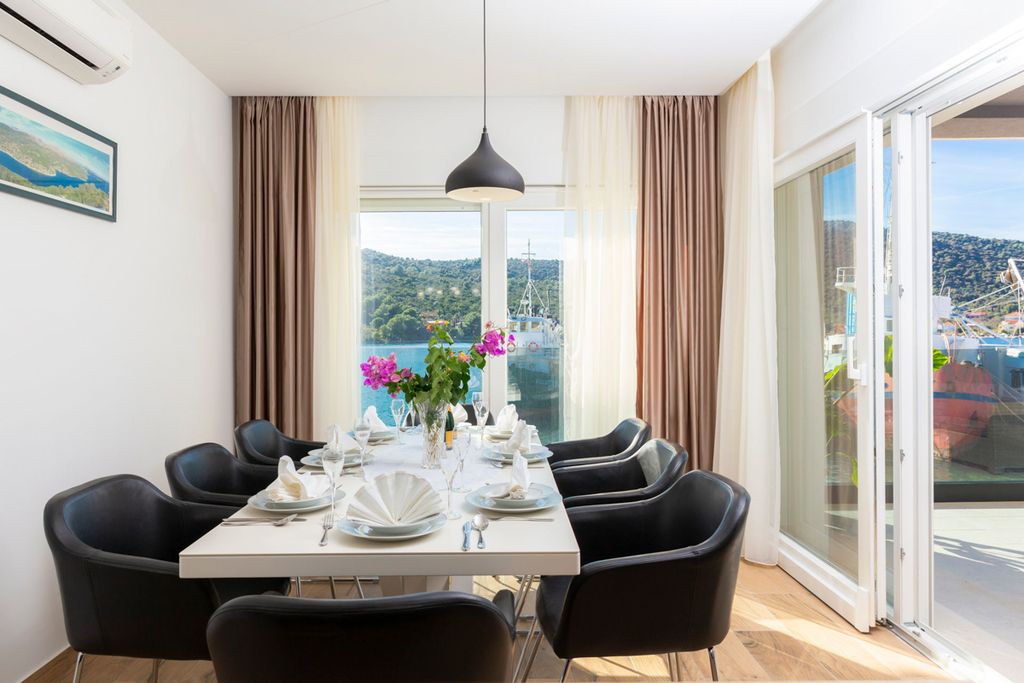 Villa Proteus Dalmatia Olivers Travels 4