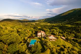 Villa Chimneys Umbria Olivers Travls 1
