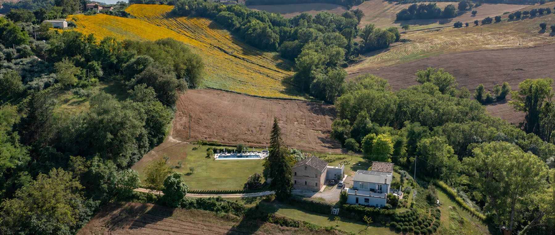 001 villa rivo central italy olivers travels desktop center