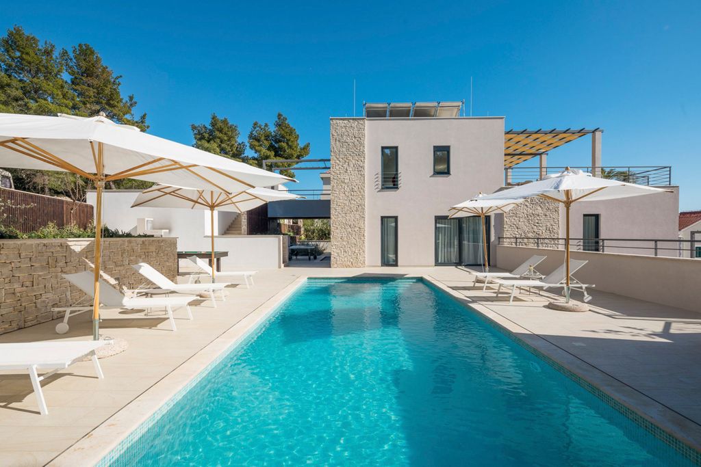 Villa Evadne Brac Olivers Travels 1  1 