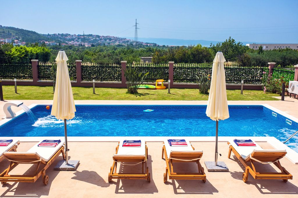 Villa Dafne Dalmatia Olivers Travels2