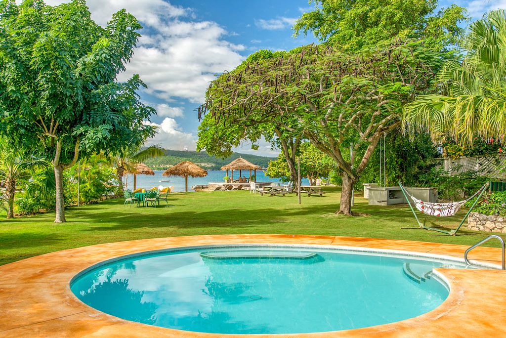 Raeni Lodge Jamaica Olivers Travels 1