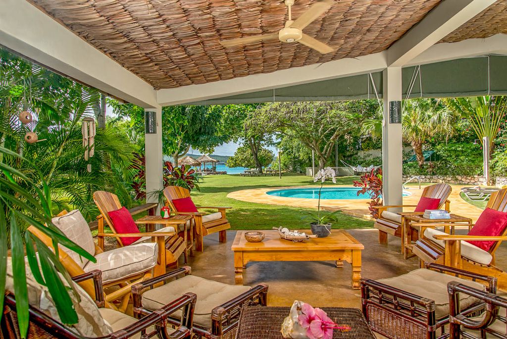 Raeni Lodge Jamaica Olivers Travels 4