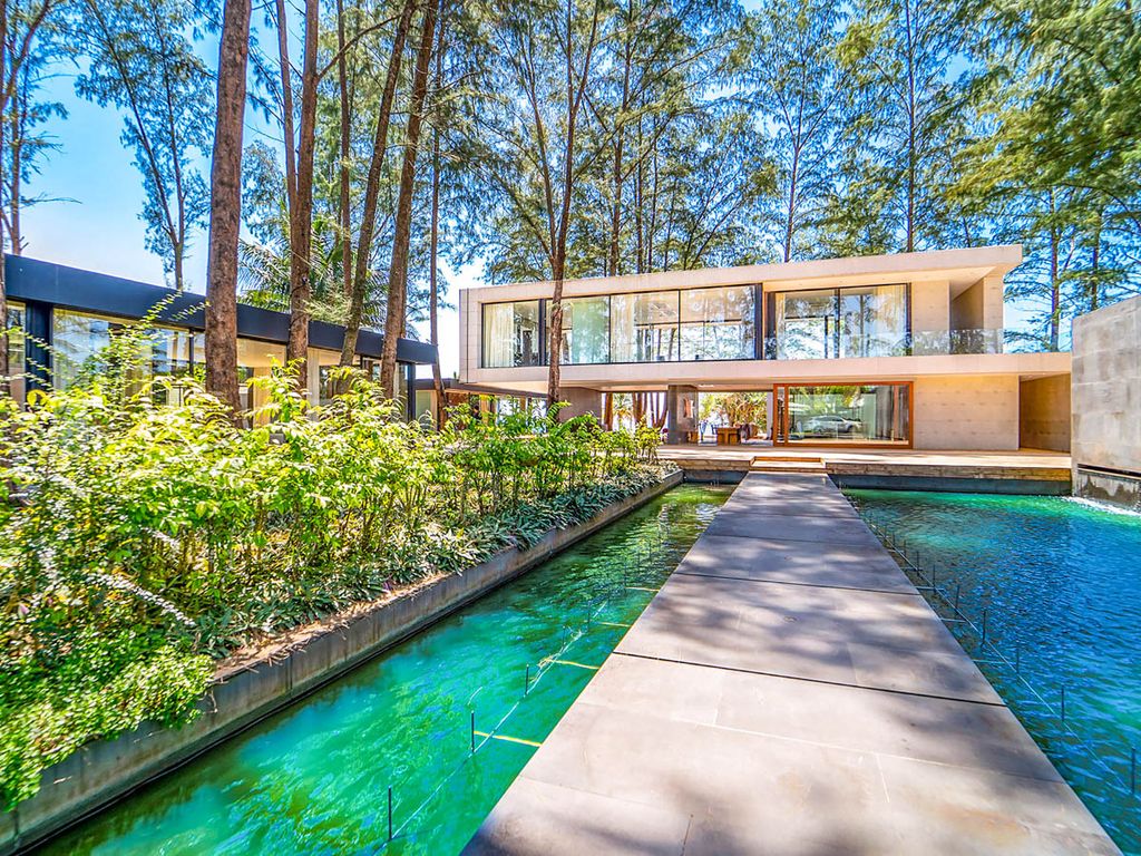 Grand Villa Noi Phuket Olivers Travels 1 2