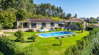 Villa Maricola Minho Olivers Travels 01