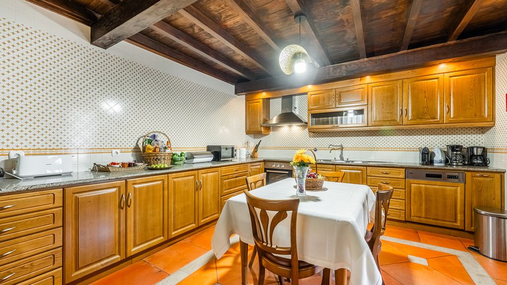 Villa Maricola Minho Olivers Travels 05