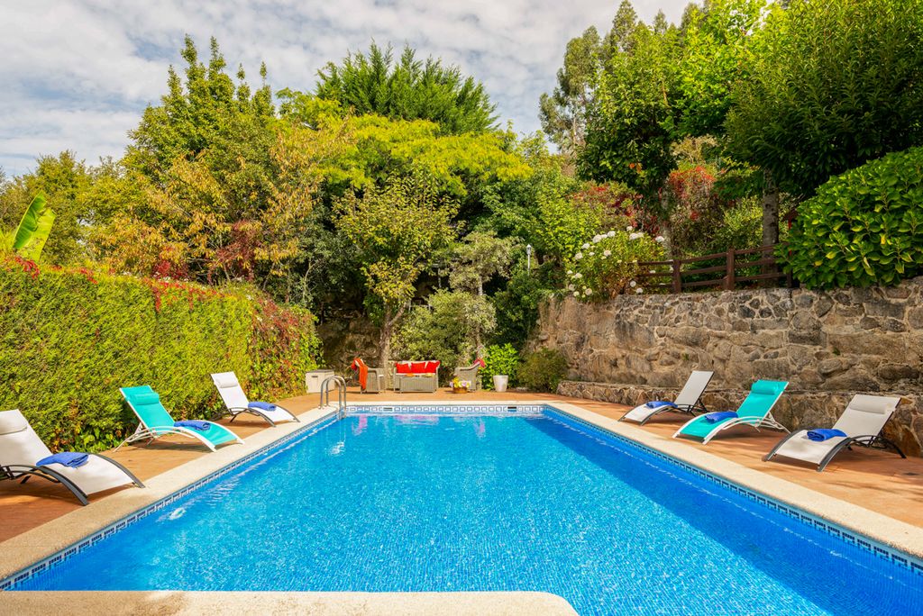 Villa Lerez Galicia Olivers Travels 001