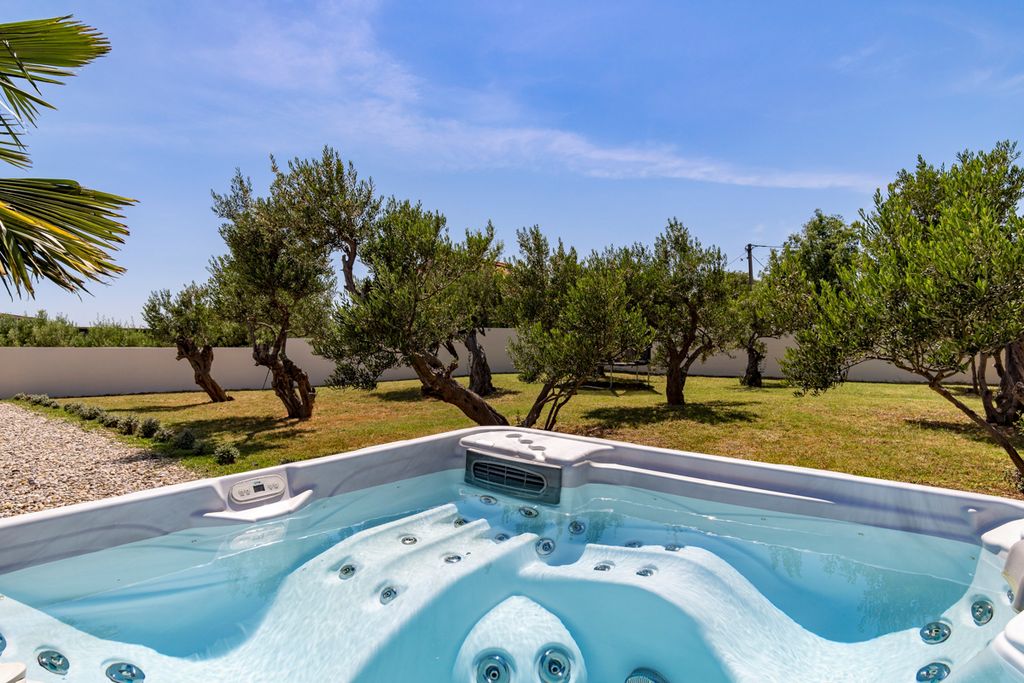 Villa Novi Dalmatia Olivers Travels2