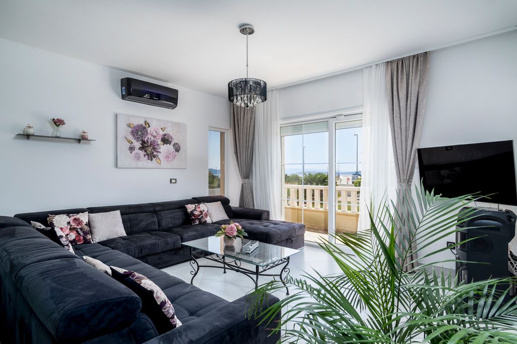 Villa Novi Dalmatia Olivers Travels3