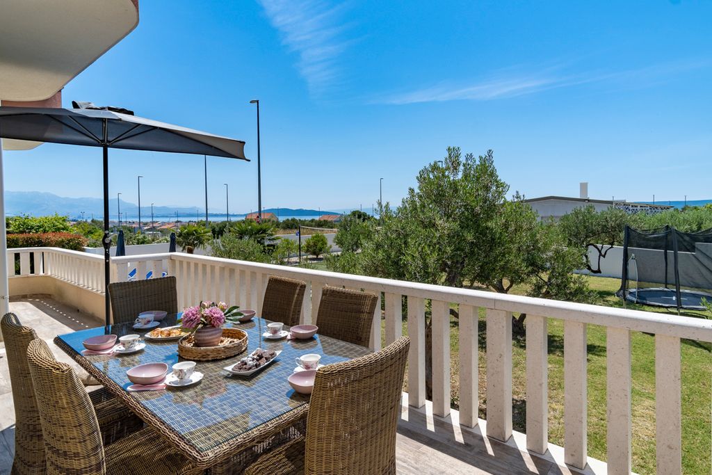 Villa Novi Dalmatia Olivers Travels5