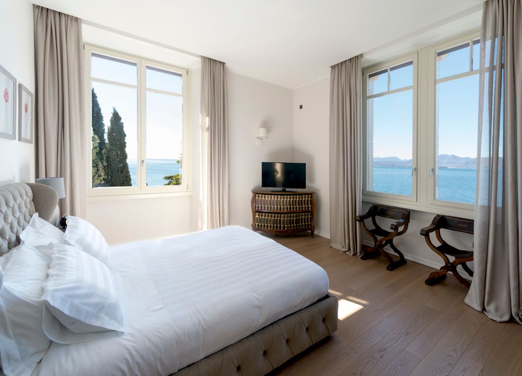 Palazzo San Daniele Italian Lakes Olivers Travels 3