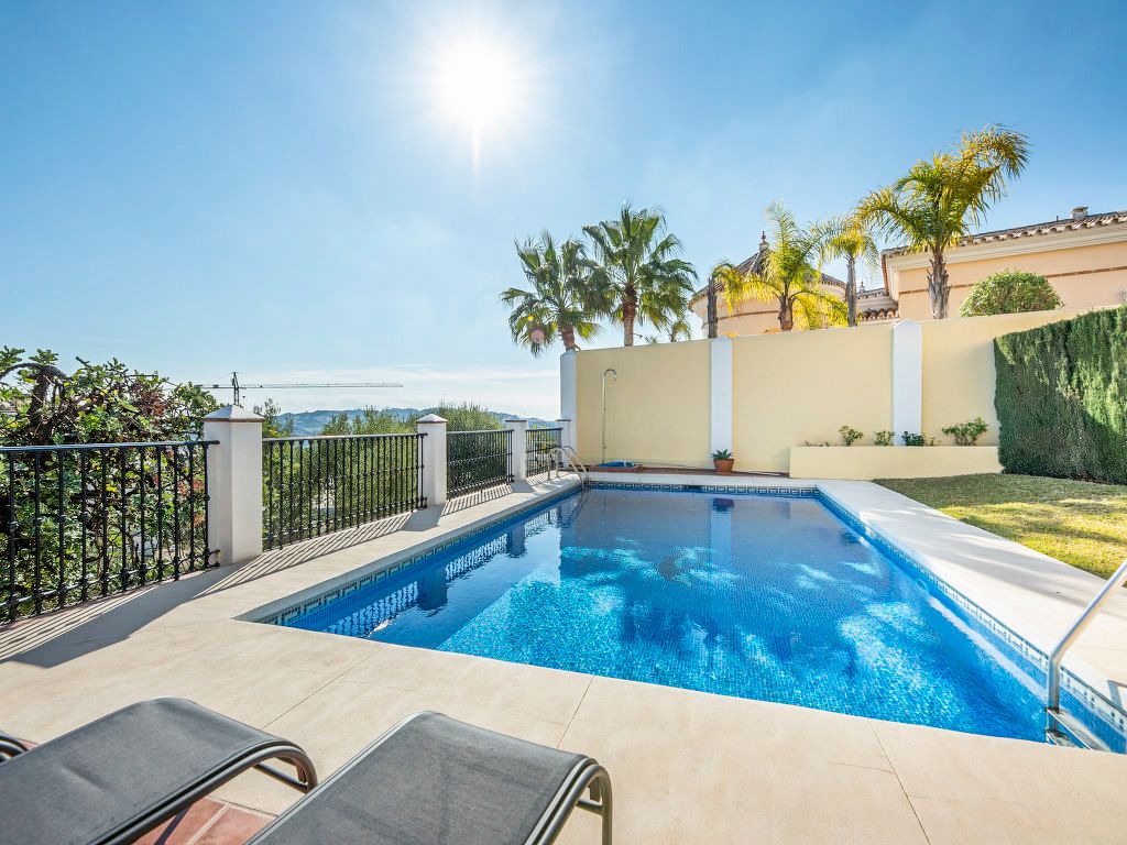 Villa Eneldo Costa Del Sol Olivers Travels2