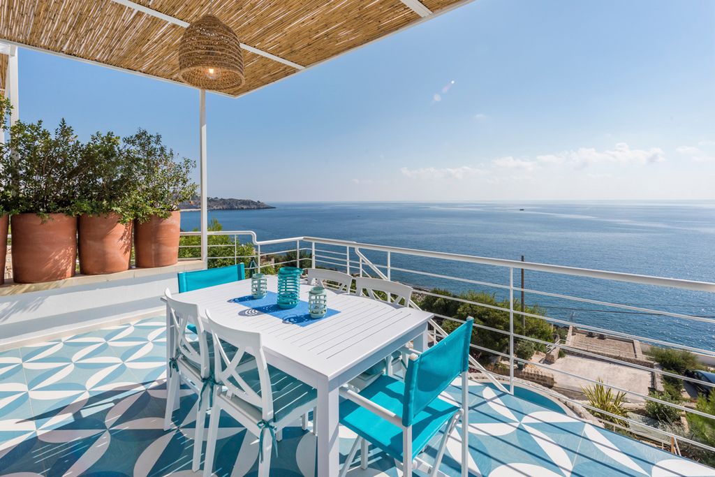 Vista Plateia Puglia Olivers Travels 4