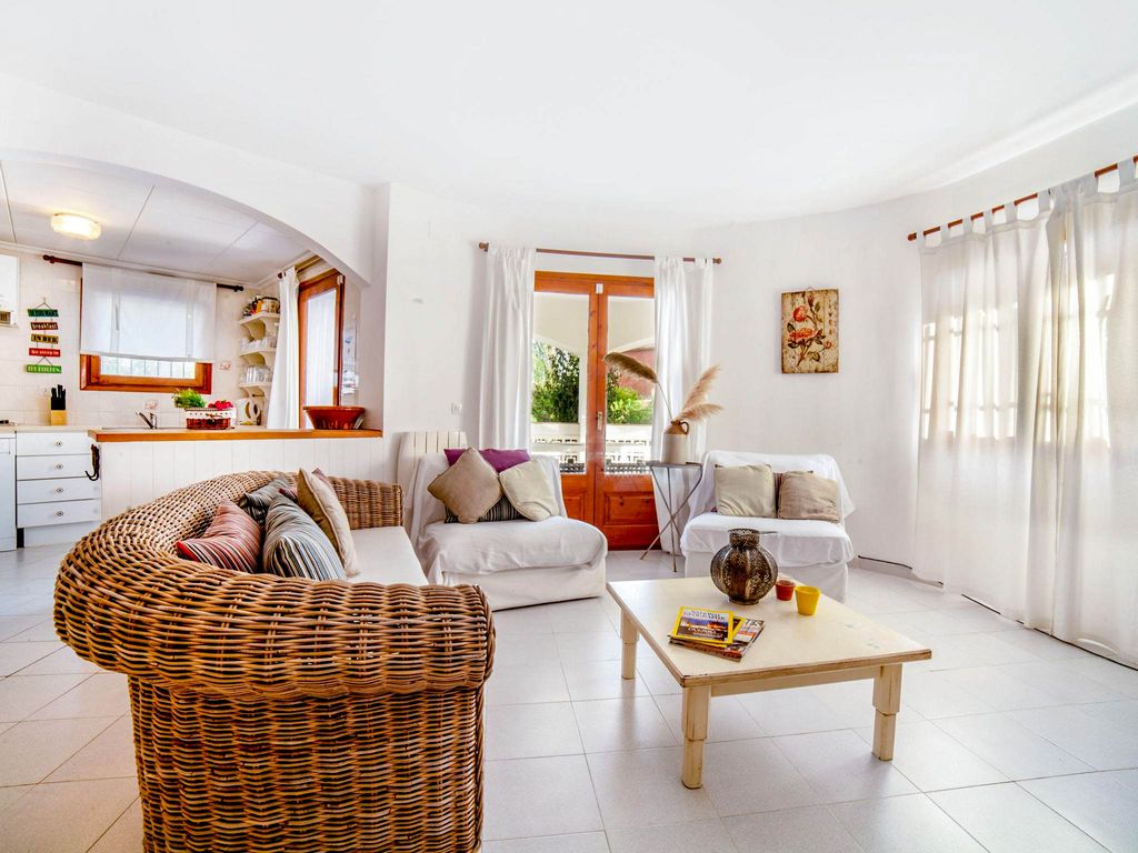 Villa Carambola Costa Brava Olivers Travels 2