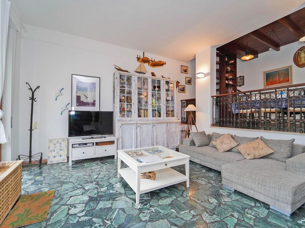 Casa Arnella Liguria Olivers Travels 02