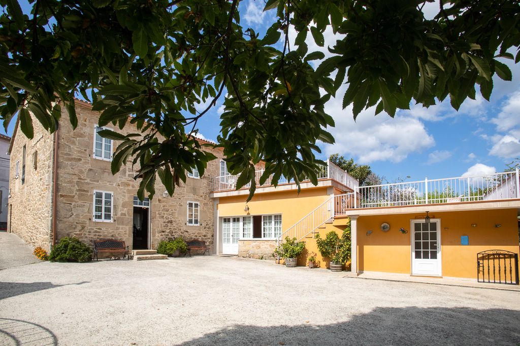 Villa Estrada Galicia Olivers Travels 5