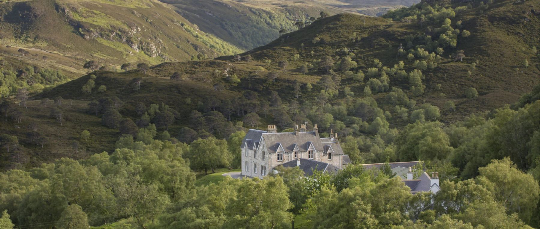 001 caledonian lodge scotland olivers travels desktop center