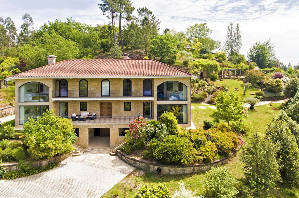 Casa Kinkan Galicia Olivers Travel 1