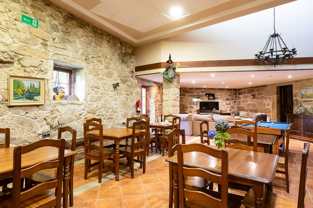 Villa Petroglyph Galicia Olivers Travels 04