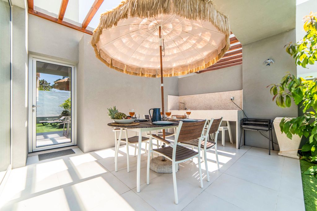 Villa Telha Lisbon Olivers Travels5