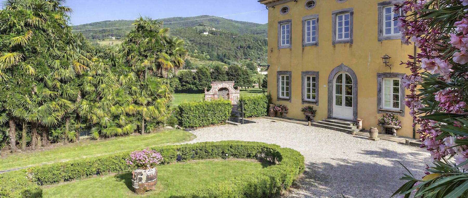 001 villa monte pisano central italy olivers travels desktop center