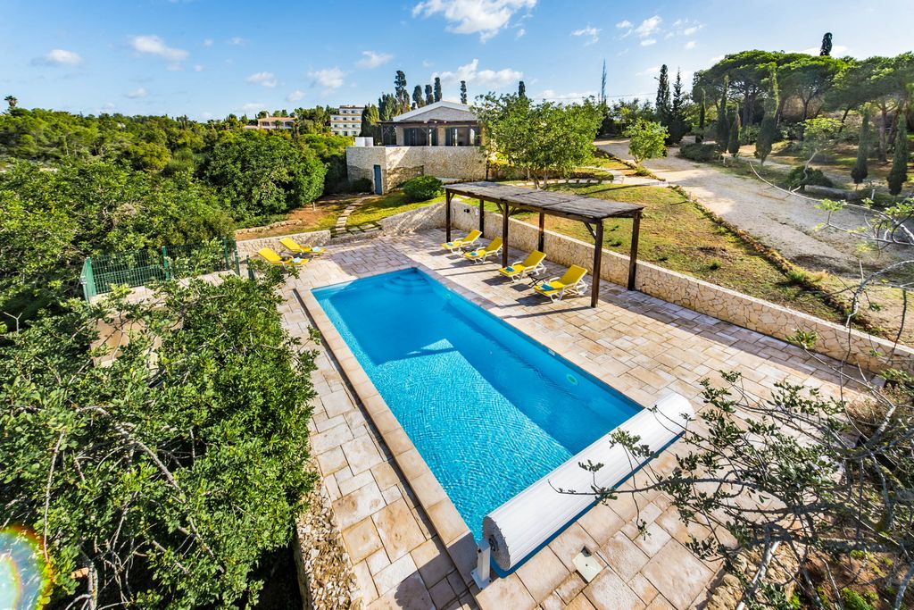 Villa Portimao Algarve OliversTravels 1