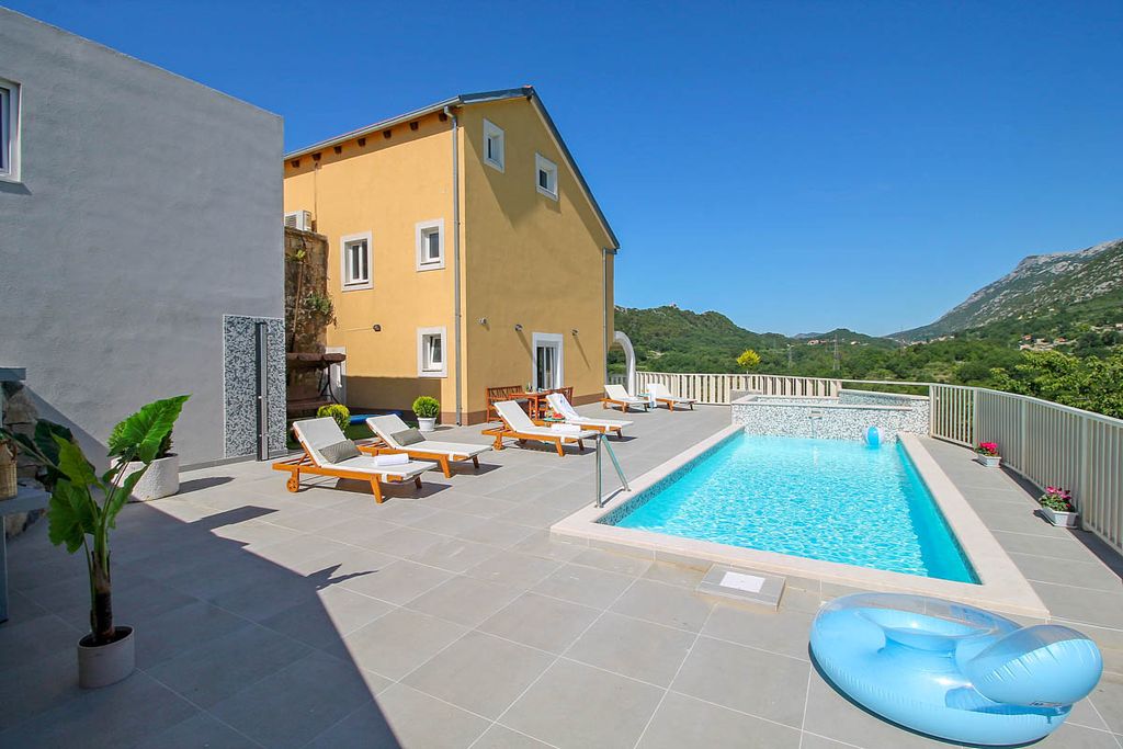 Villa Remy Dalmatia Olivers Travels1