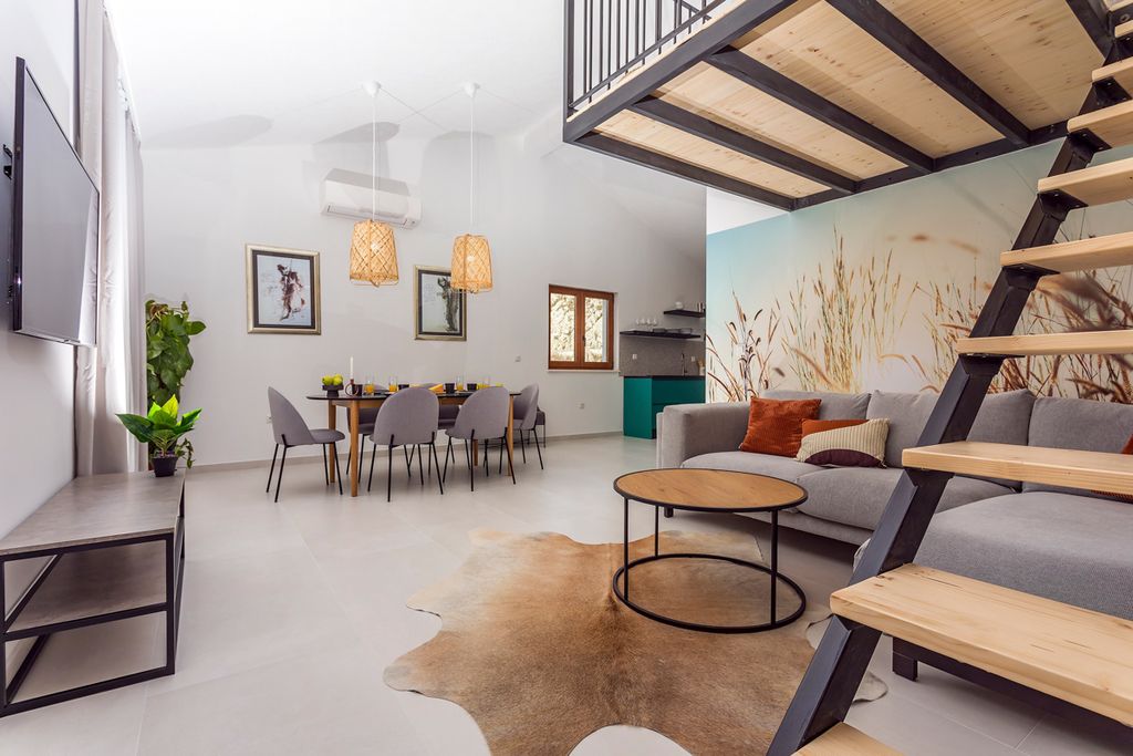 Villa Remy Dalmatia Olivers Travels2