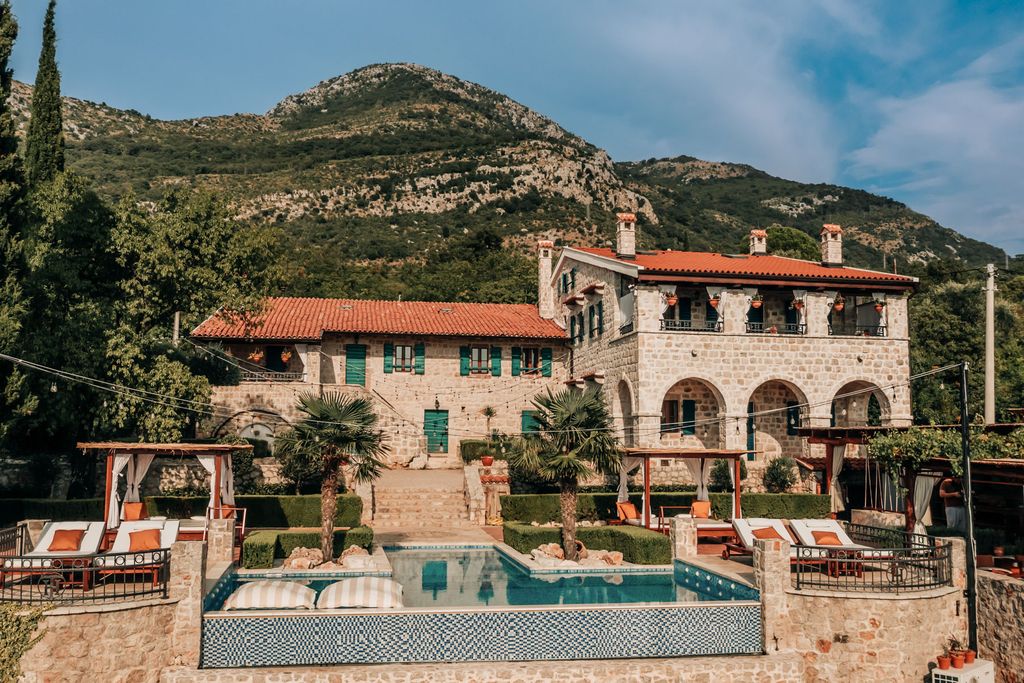 Verde Adriatica Estate Montenegro OliversTravels 1