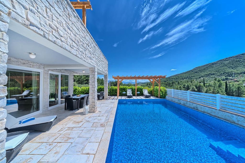 Villa Sadan Hvar Olivers Travels 5