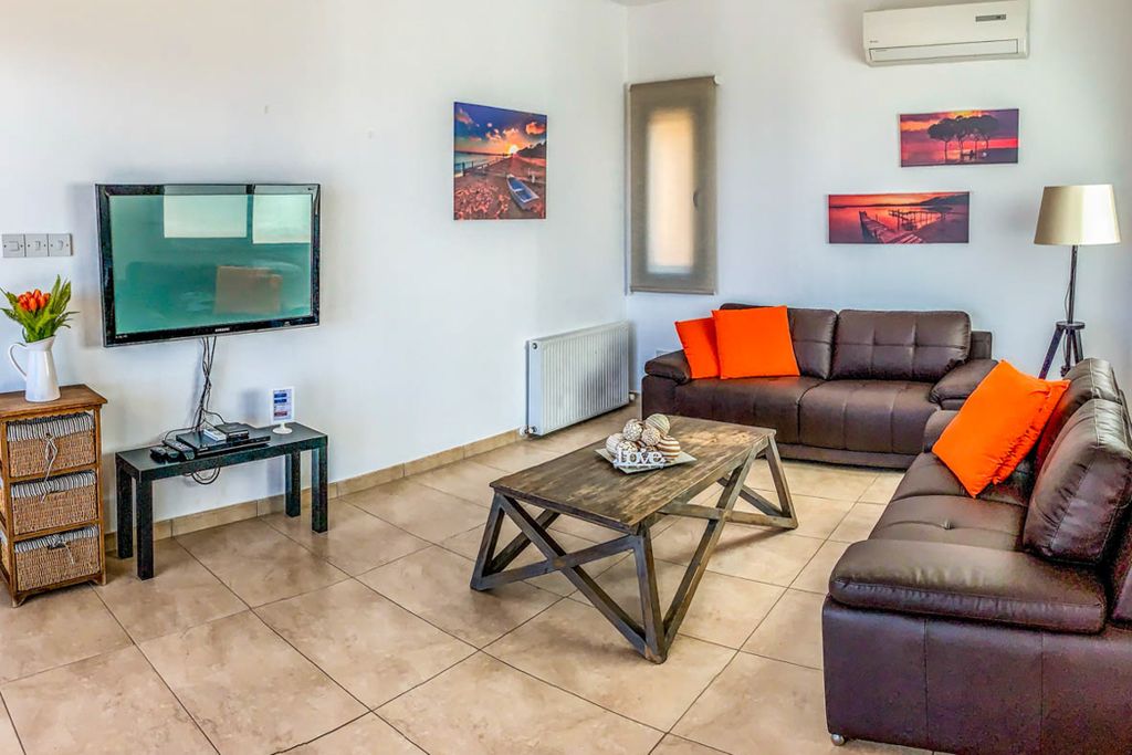 Villa Paralaki Cyprus Olivers Travel 5