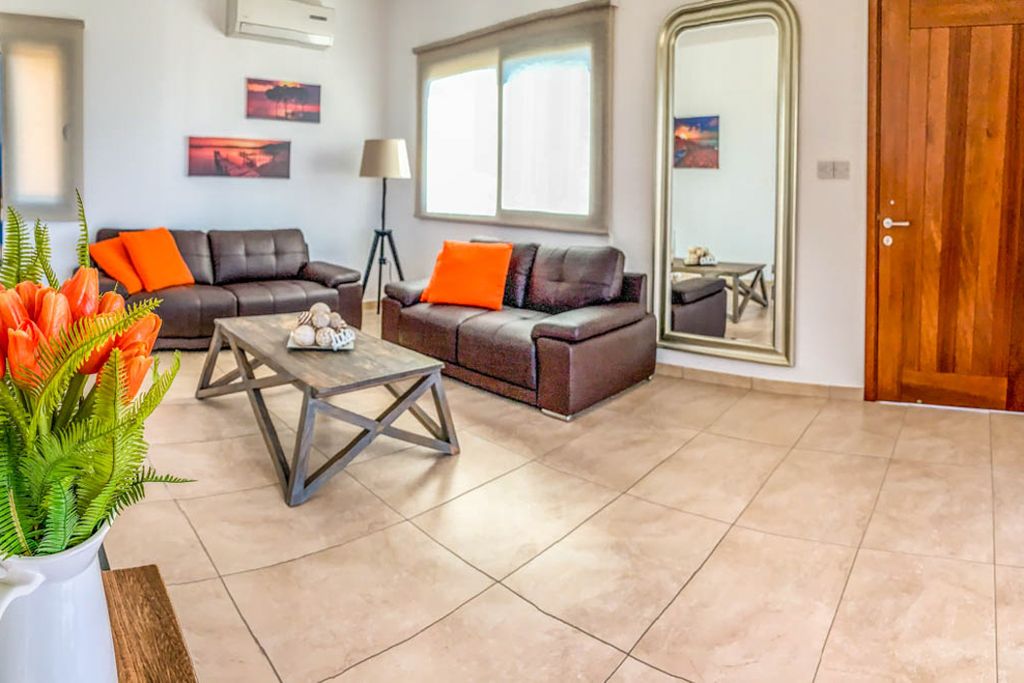 Villa Paralaki Cyprus Olivers Travel 4
