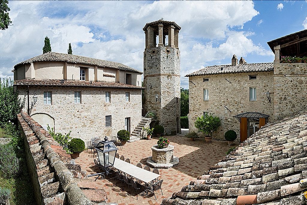 Castelli di Napoleone Castle Umbria Olivers Travels 2